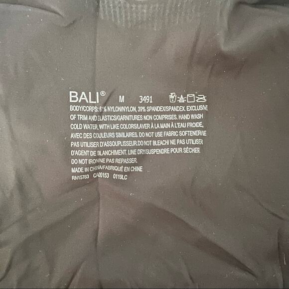 Bali Women’s Comfort Revolution Easylite Seamless Wireless Bra Black Size M - Picture 7 of 9
